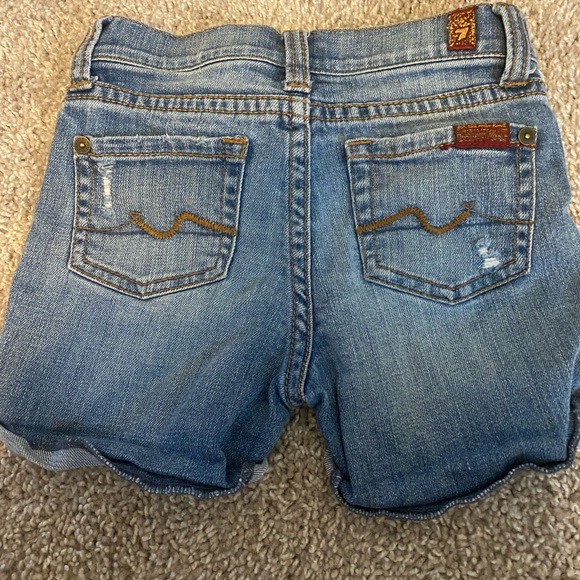 Toddler Seven for All Mankind Shorts - Picture 3 of 3